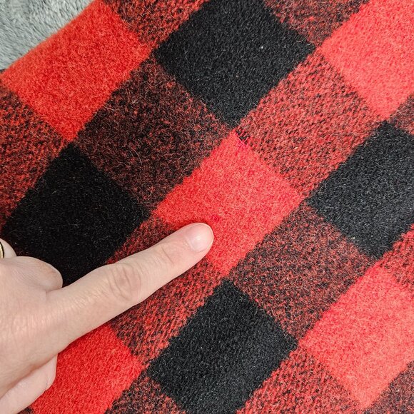 Vintage Woolrich Shirt Mens 17 Medium Wool Red Buffalo Plaid Shacket 50s READ - Picture 9 of 16